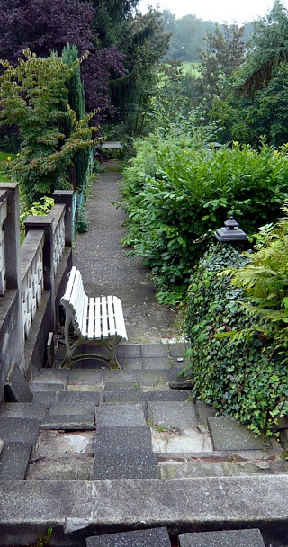 Ausgangslage Garten am Hang